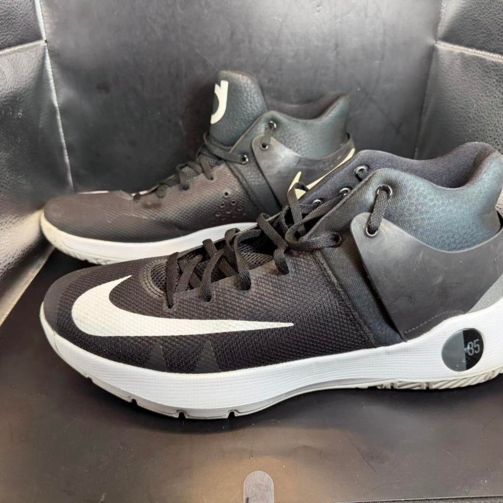 Nike KD Trey 5 basketball shoes in black and white colorway